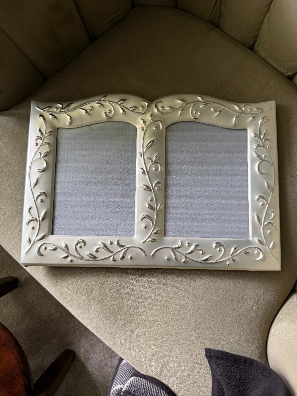 Lenox Double Picture Silver Frame Leaf Design Wedding Picture & Invitation Frame